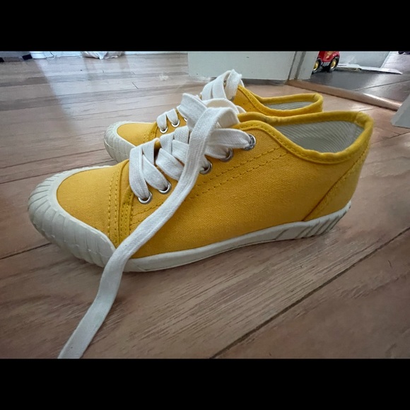 Good News Bright Yellow Sneakers - Picture 6 of 8